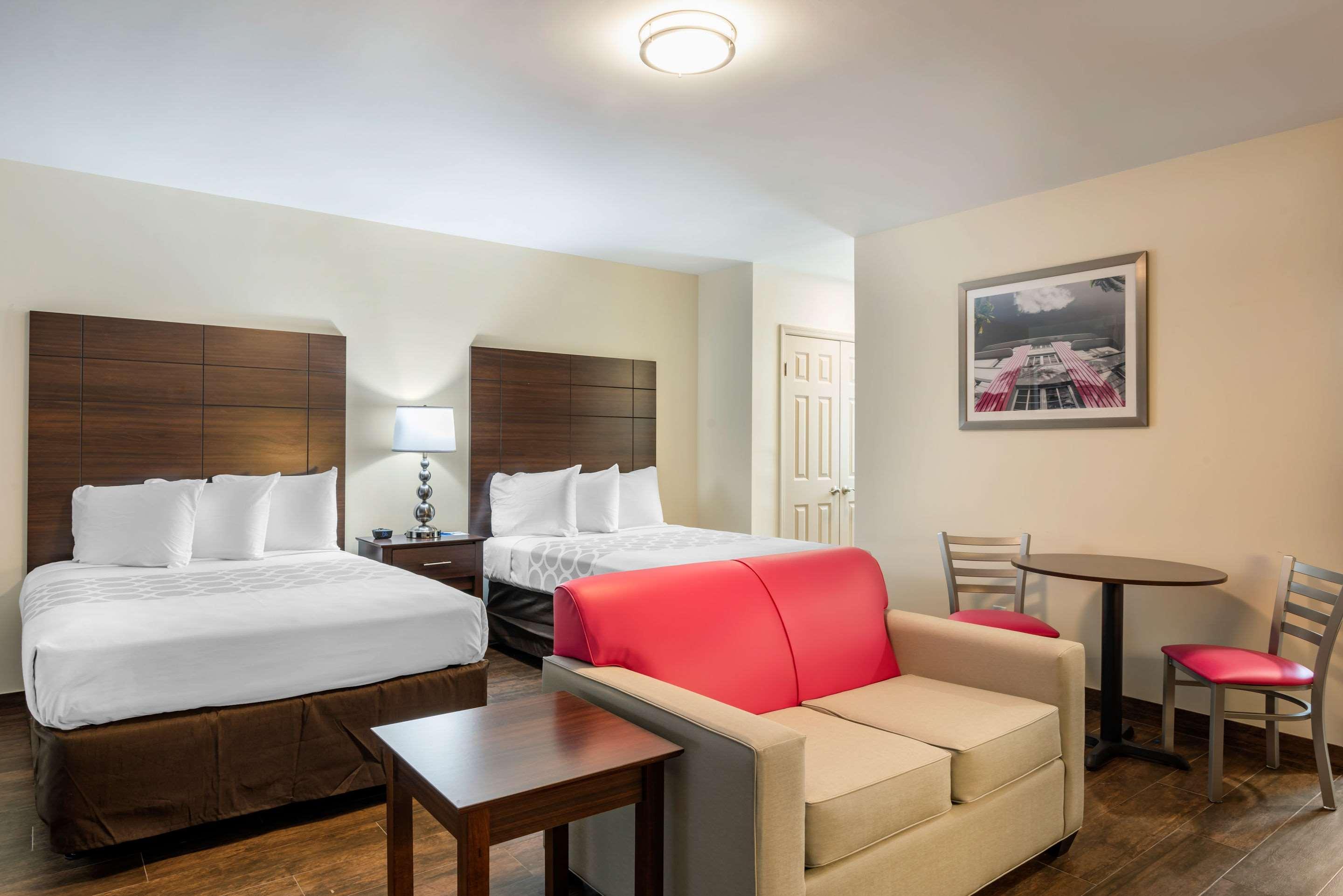 Downtown Gardens & 3* Hollywood